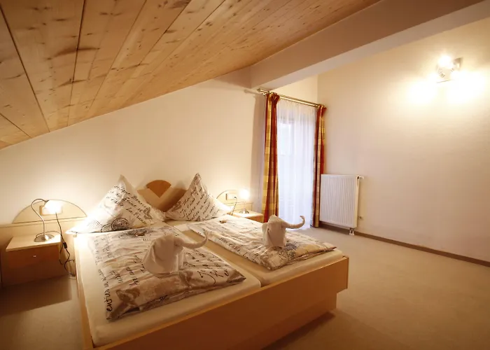 מלון Hotel-cafe Hanfstingl