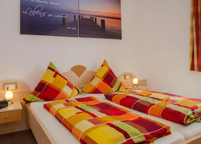 מלון Hotel-cafe Hanfstingl 3*