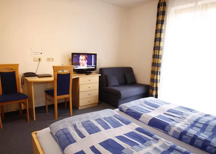 Hotel-cafe Hanfstingl מלון Egling