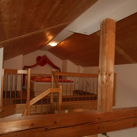 Hotel-cafe Hanfstingl إيغْلِنْغ