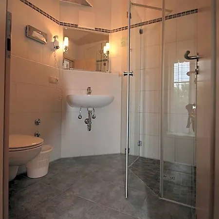 Hotel-cafe Hanfstingl 3* Egling