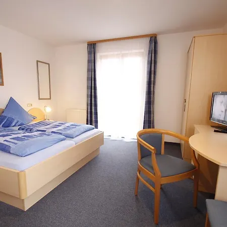 Hotel-cafe Hanfstingl Szálloda 3*
