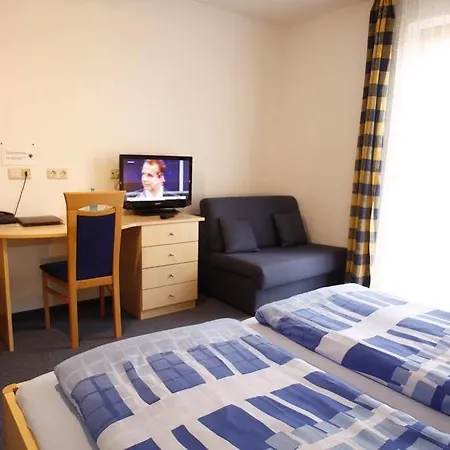 Hotel-cafe Hanfstingl Szálloda Egling