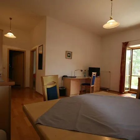 فندق Hotel-cafe Hanfstingl